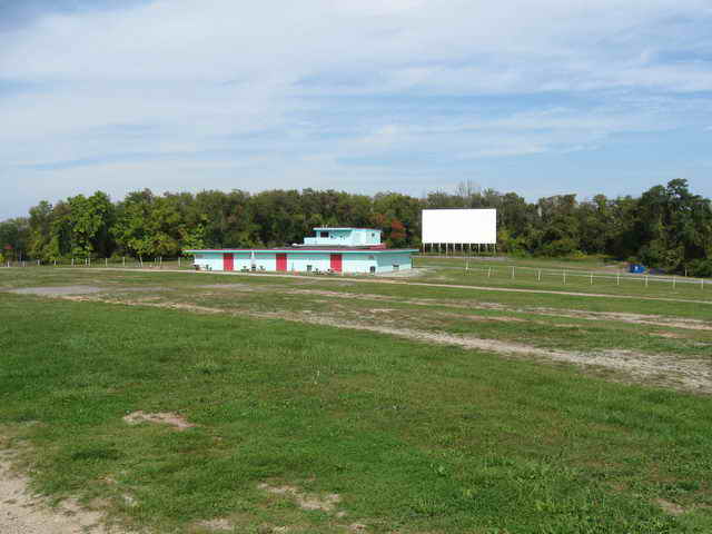 Twin Hi-Way Drive-In - 2013 Photo (newer photo)